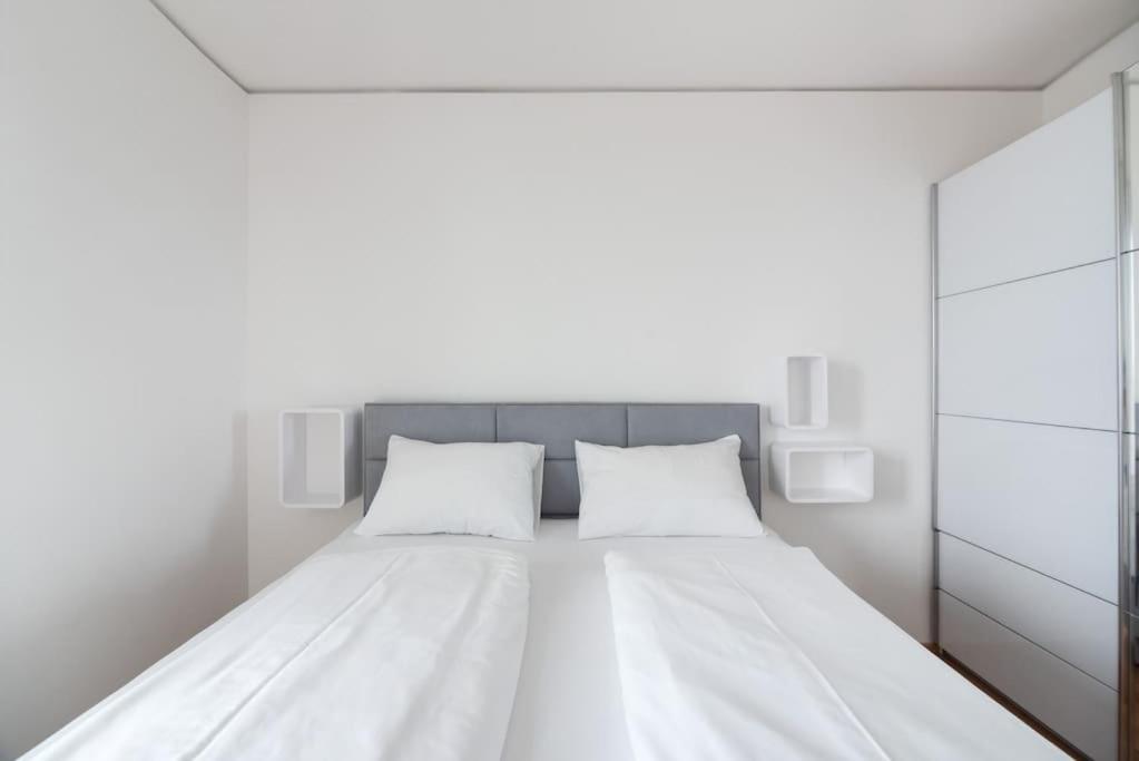 Apartmán Hoch Hinaus, Neu Und Stilvoll Mit Pool Am Dach Vídeň Exteriér fotografie